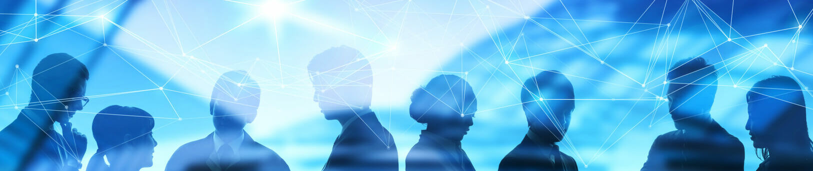 Moderne Skyline mit Netzwerk-/Informatik-Symbolen
